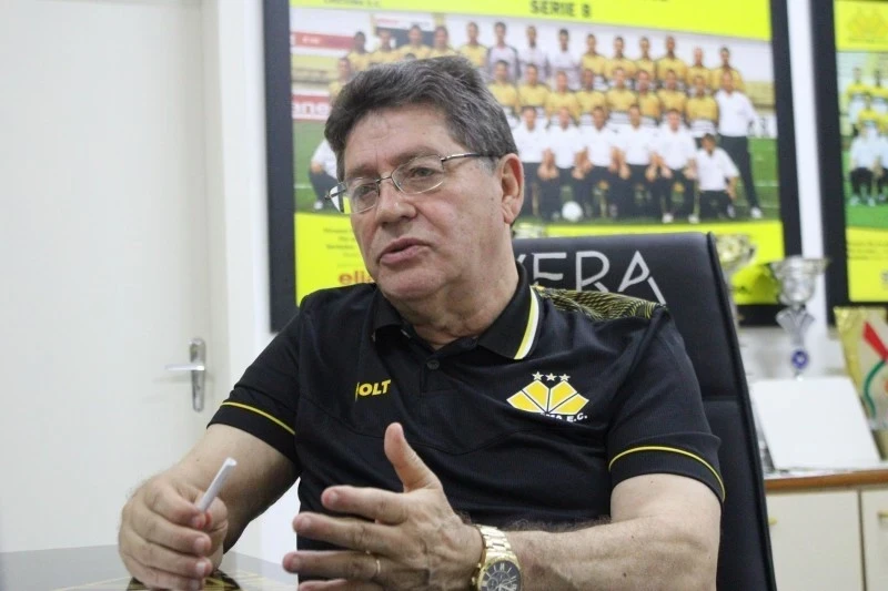 Guedes renuncia ao cargo de presidente do Criciúma
