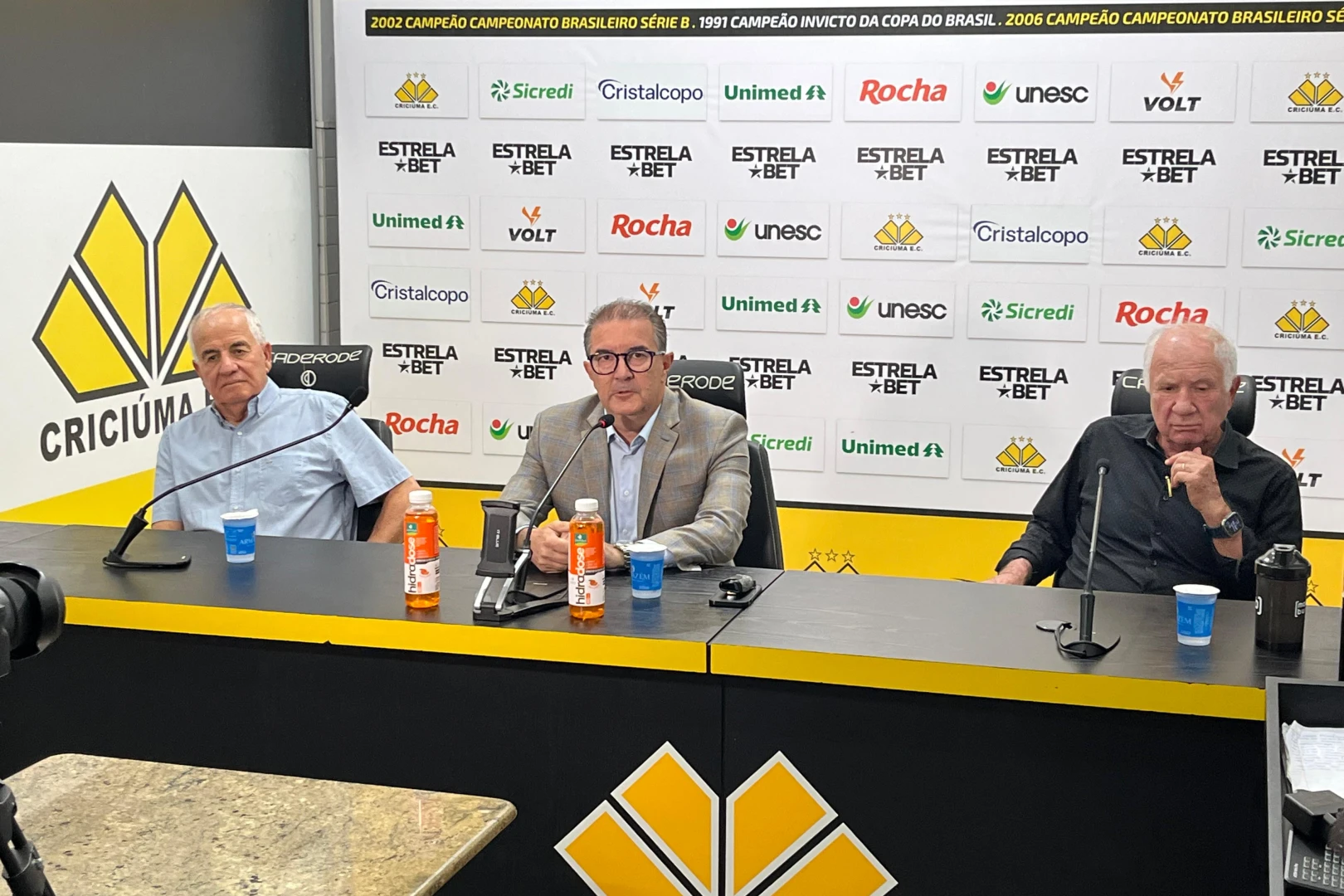 Farias e demais membros da Diretoria do Criciúma vão renunciar seus cargos para eleição de novo presidente