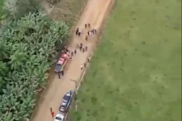 Imagens de helicóptero revelam cenário da queda de balão em Praia Grande