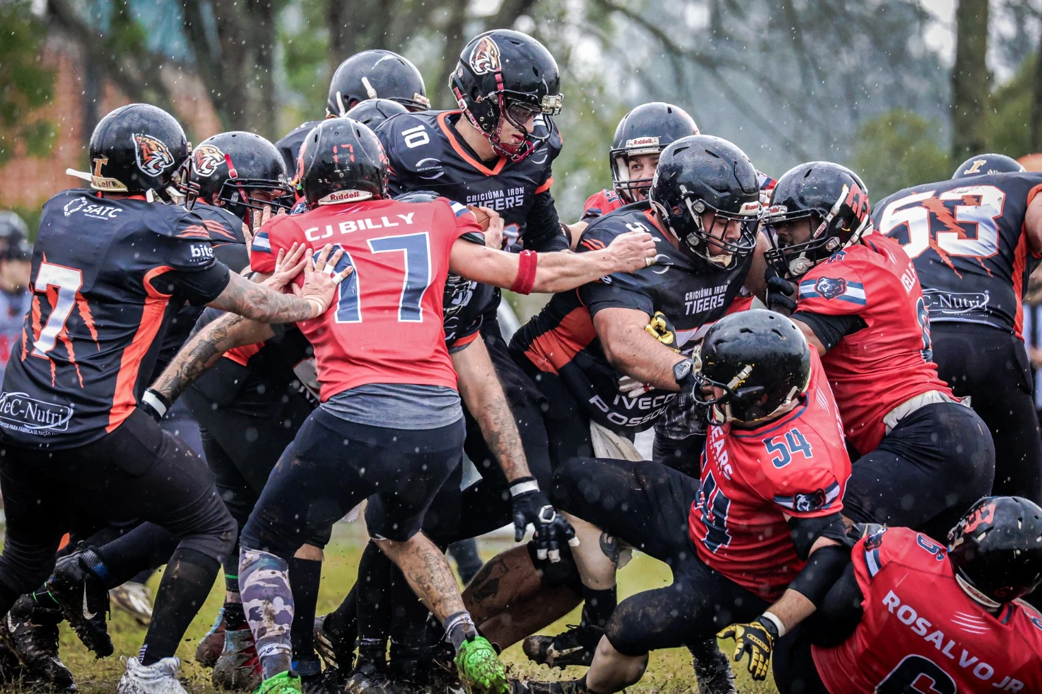 Criciúma Iron Tigers disputa primeiro jogo da Superliga de Futebol Americano