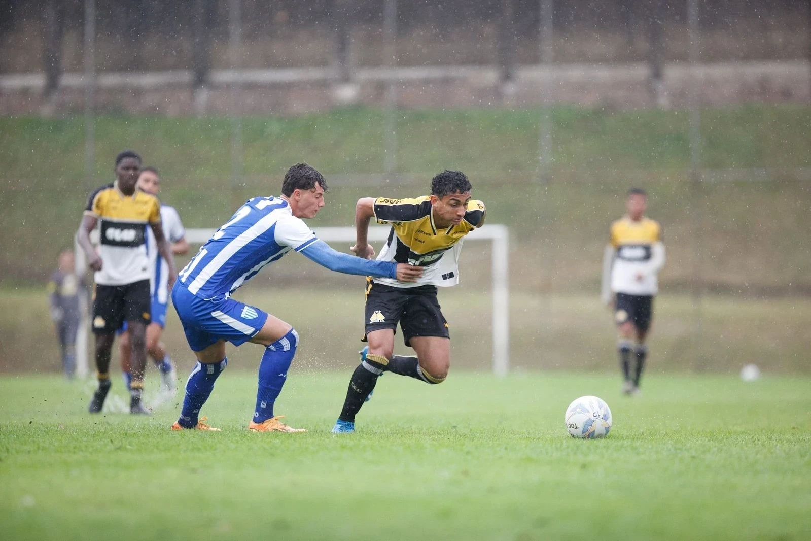 Criciúma e Avaí empatam no primeiro jogo da semifinal do Catarinense