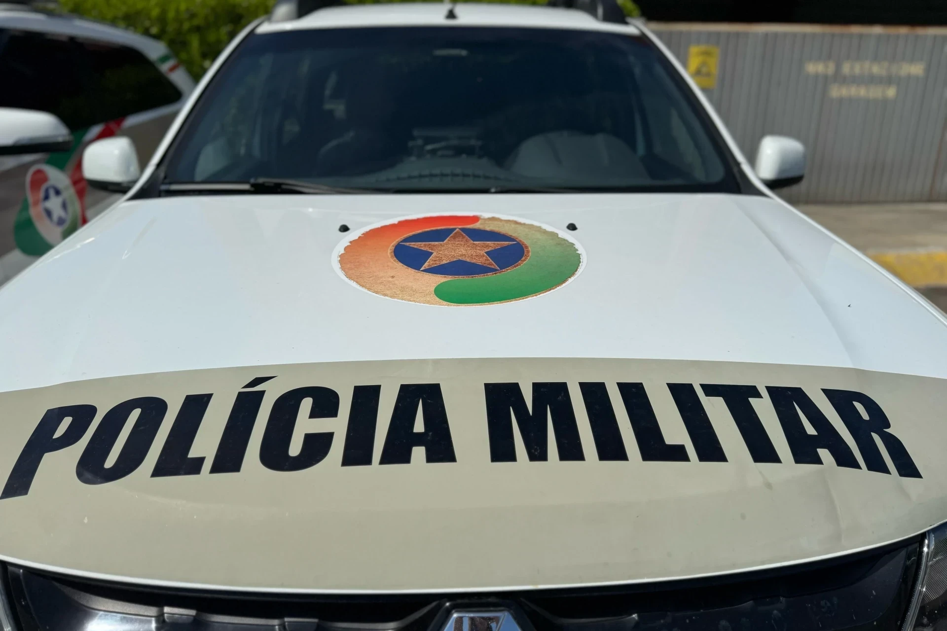 Falso cliente assalta idosa com faca em brechó de Criciúma
