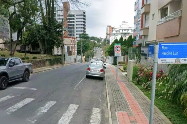 DTT de Criciúma realiza mudança para diminuir acidentes em trecho da área central