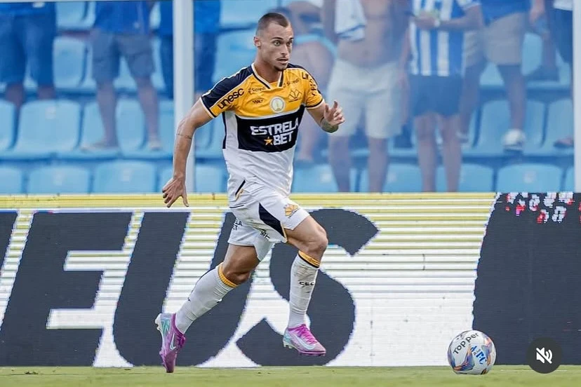 Lateral do Criciúma é anunciado por clube que disputará o Campeonato Catarinense