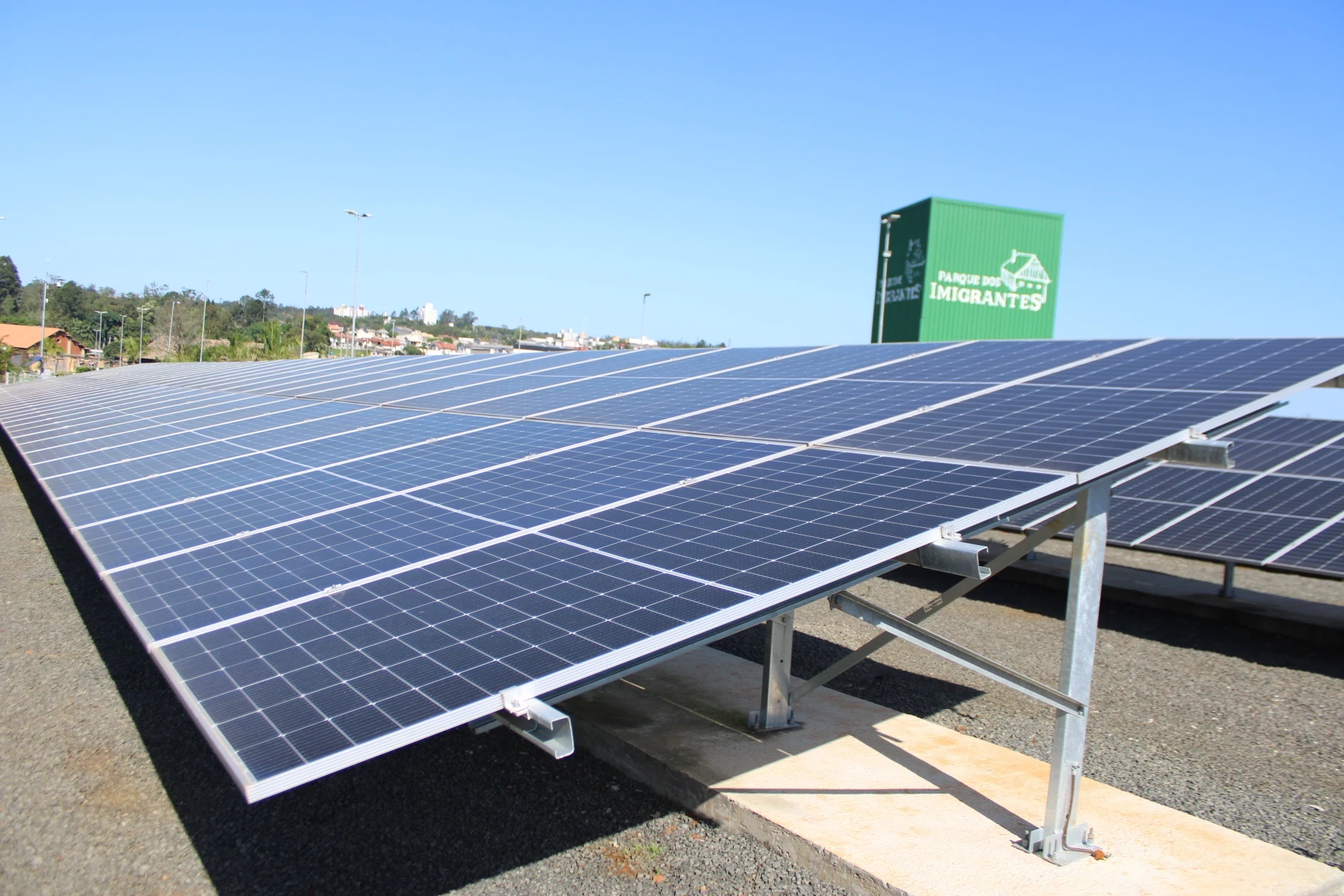 Com projeto de nova usina fotovoltaica, Criciúma quer ter energia solar em 100% dos prédios públicos