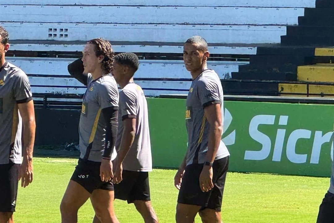 Zagueiro ex-Grêmio e São Paulo é anunciado pelo Tigre