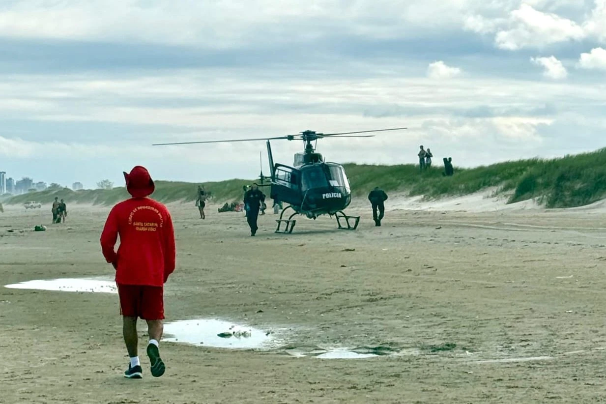 Homem desaparece no mar e mobiliza buscas na praia de Passo de Torres