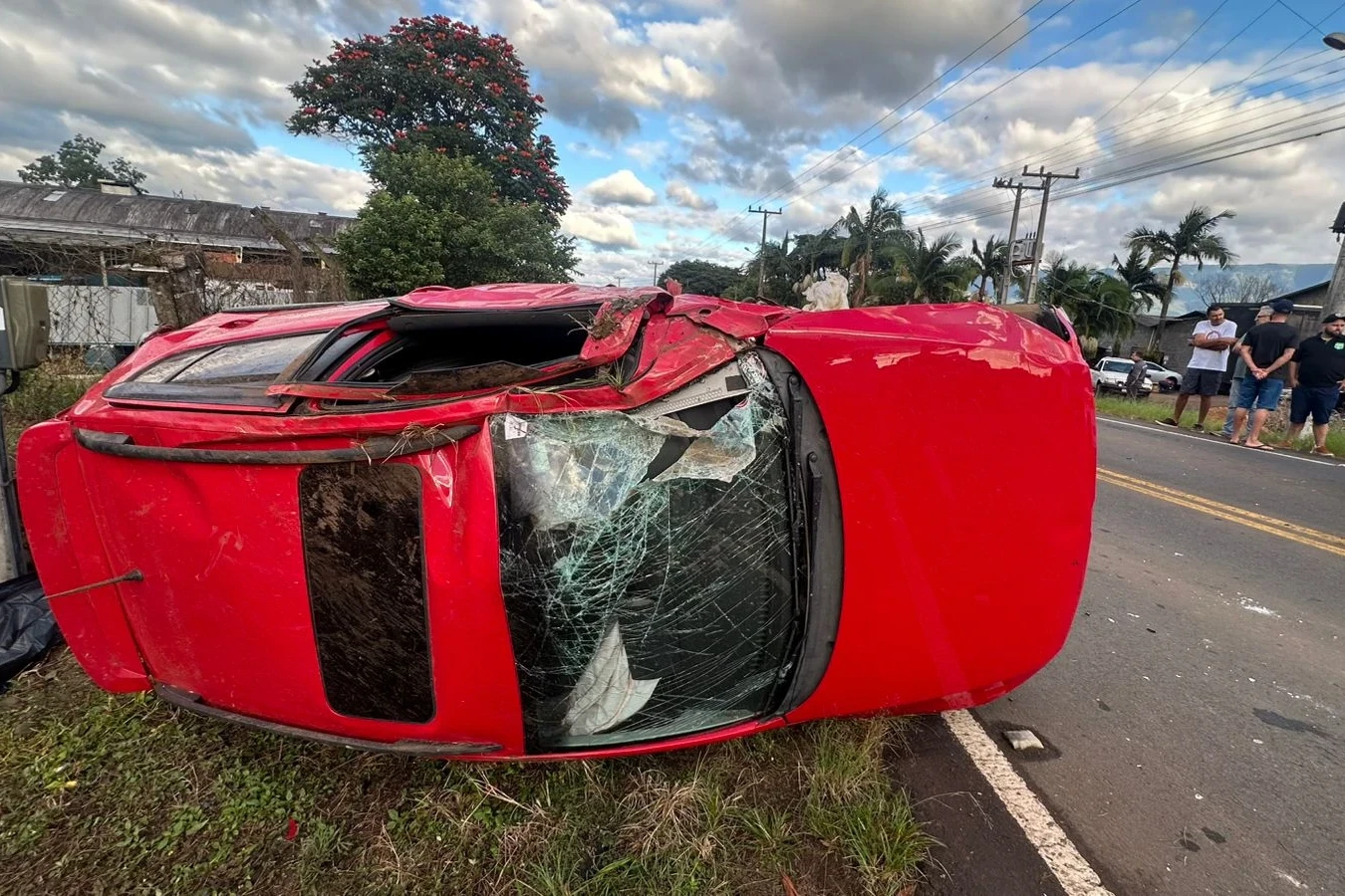 Idoso morre após ter pista invadida por motorista embriagado na SC-290