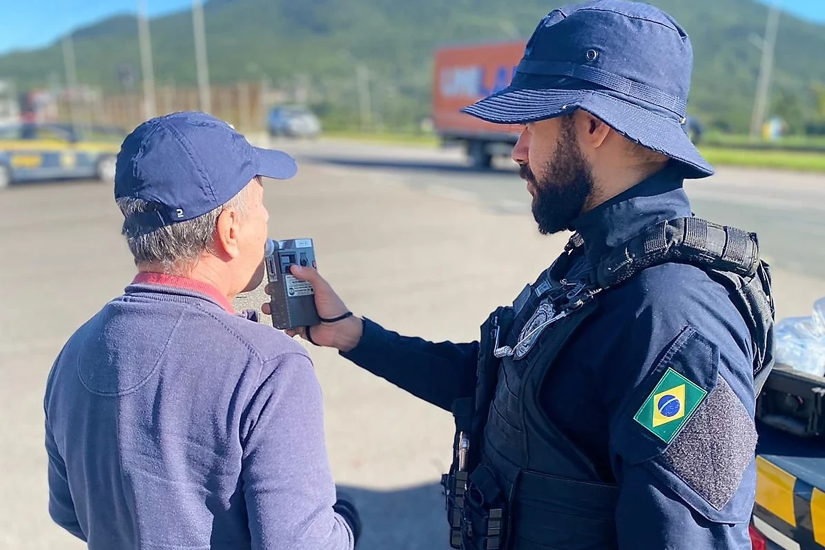 PRF inicia Operação Dia do Trabalhador com reforço na fiscalização nas rodovias