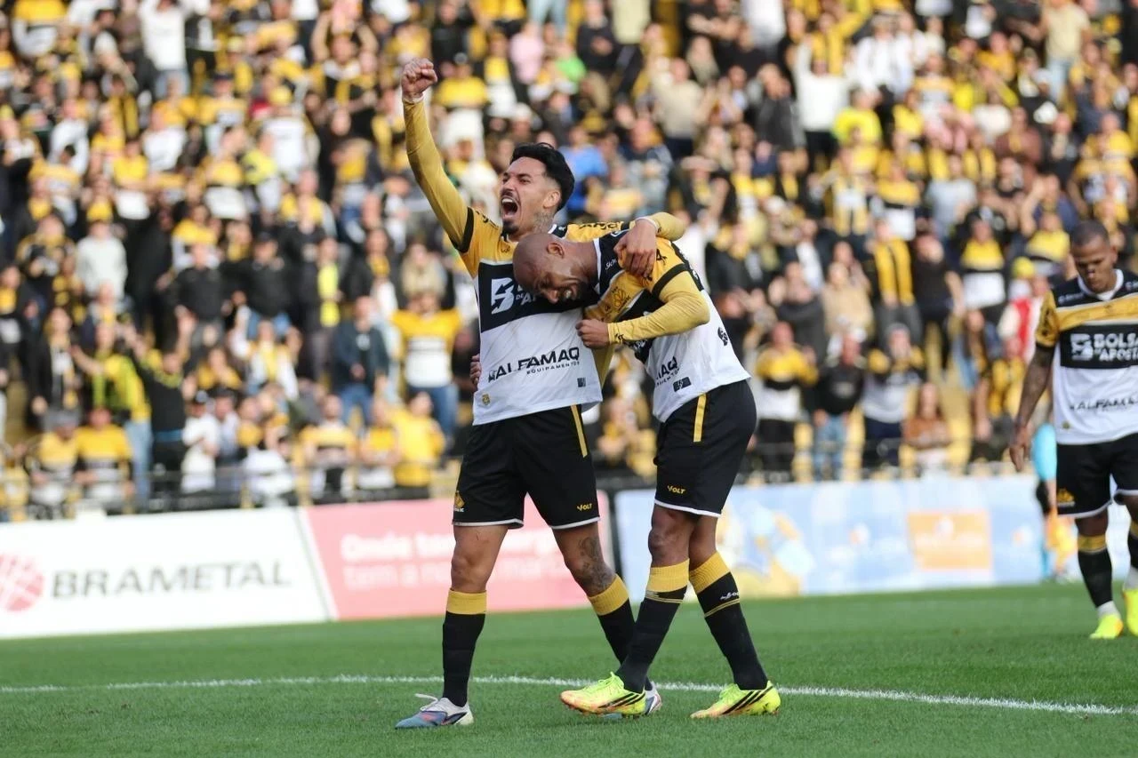 Criciúma vence o Sport e entra no G-2 da Série B do Brasileirão