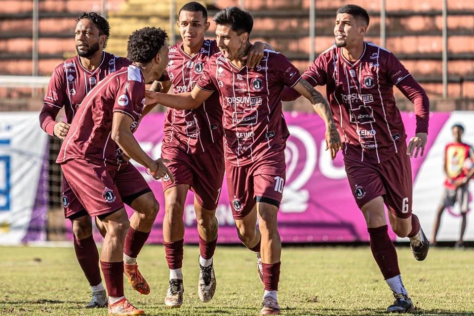 Jogo dos desesperados termina com goleada de oito gols na Série B do Catarinense