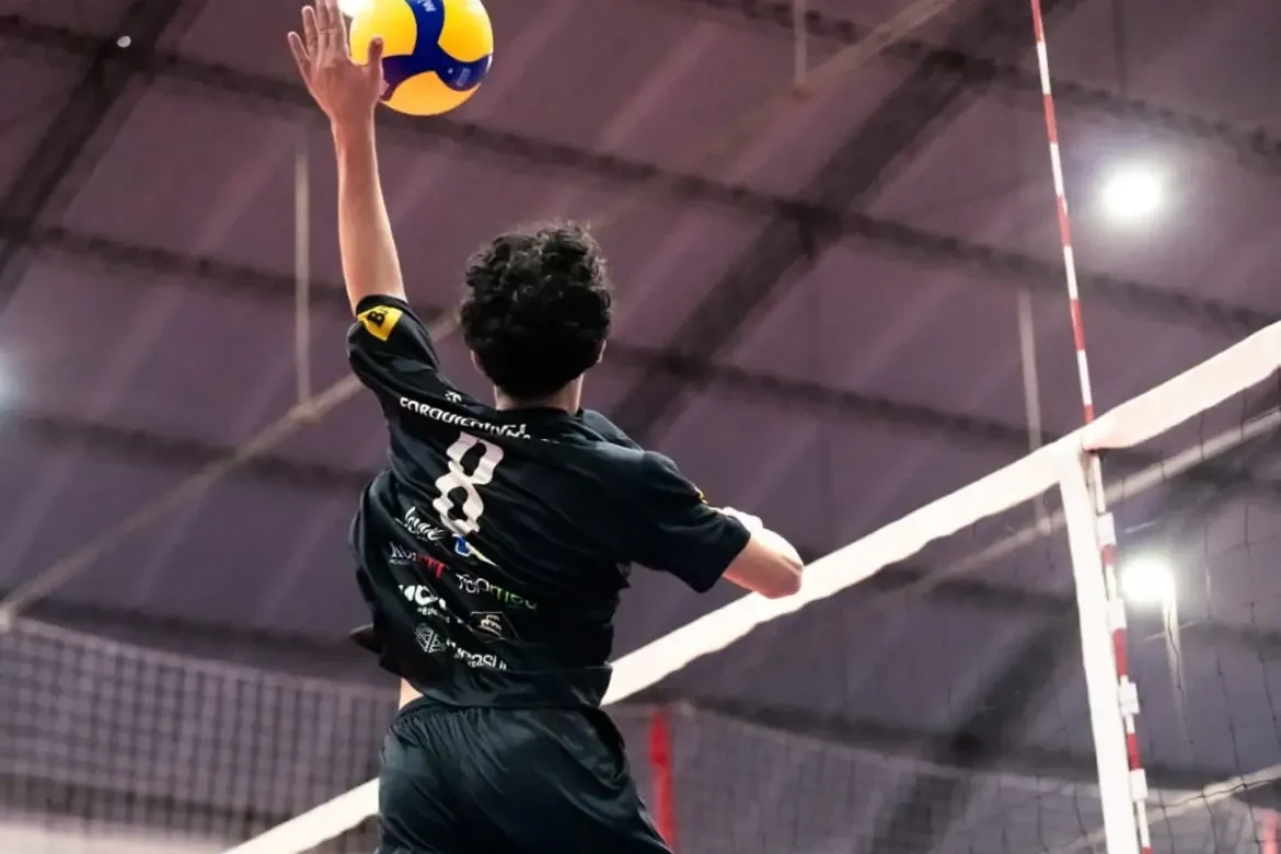Vôlei de Forquilhinha conquista vitórias e dois destaques na Liga de SC