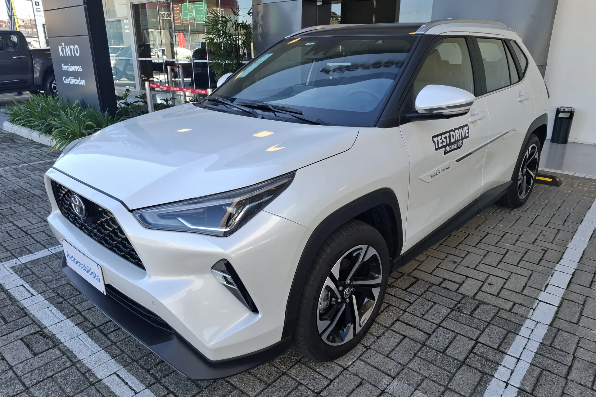 Toyota Yaris Cross XRX Hybrid 2026: o carro que consome menos combustível na cidade do que na rodovia