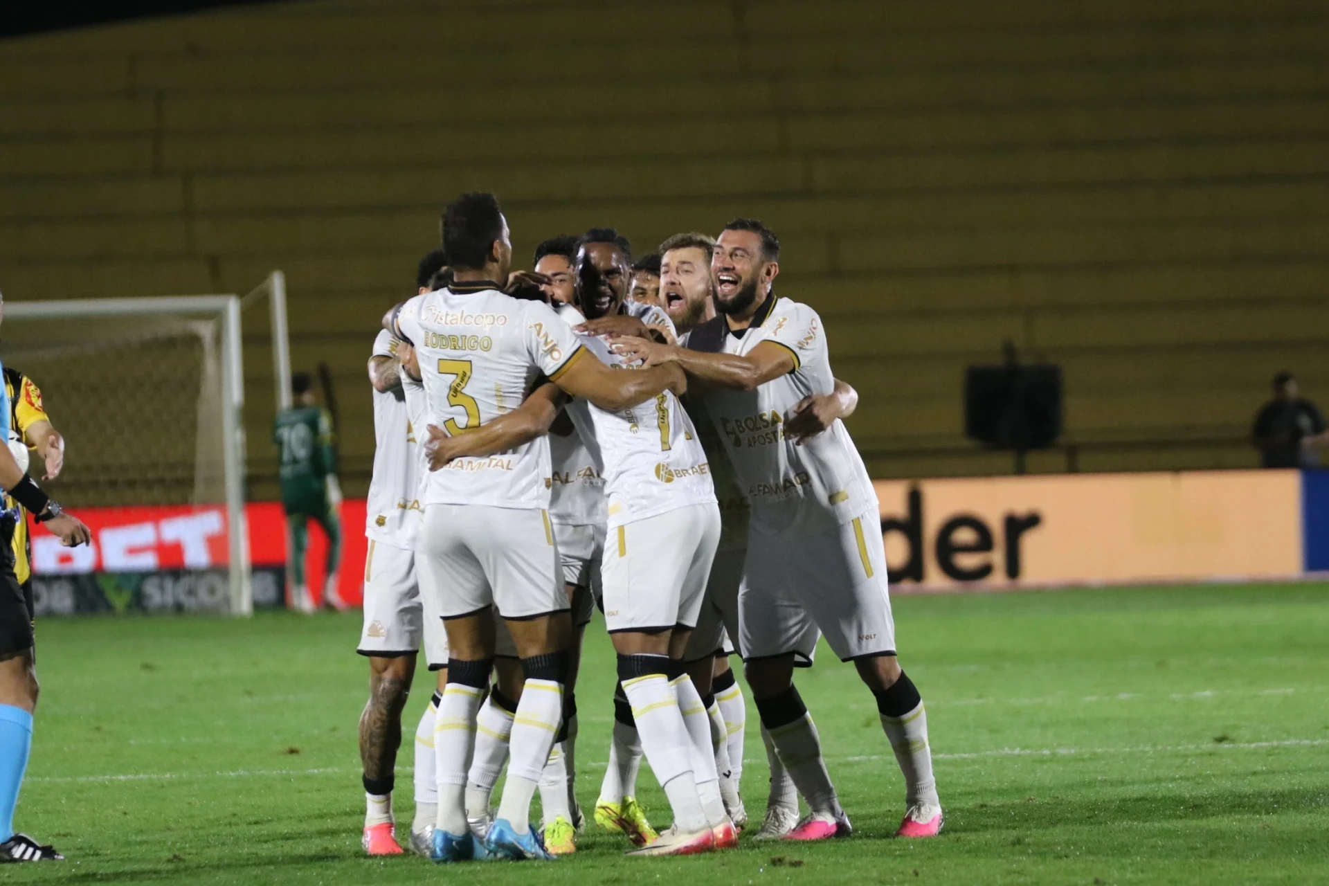 Criciúma vence o Novorizontino e mantém sequência invicta no fechamento do turno