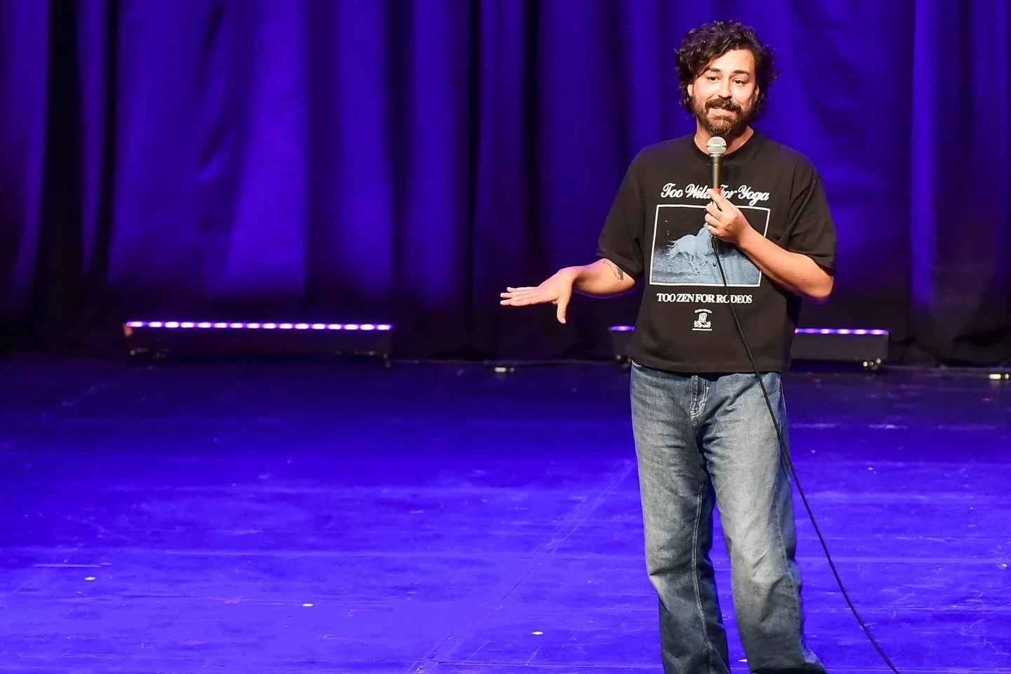 Fernando Pedrosa apresenta espetáculo neste fim de semana no Teatro Elias Angeloni