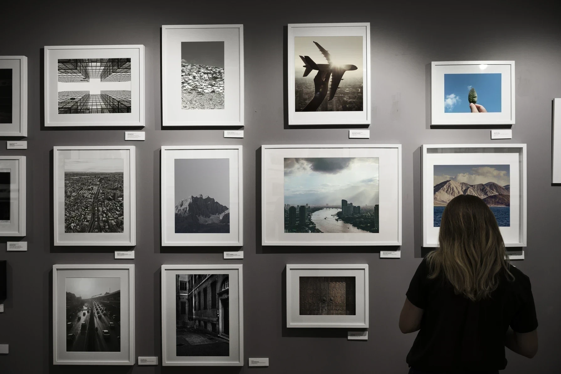Exposição reúne trabalhos de artistas de diferentes estados brasileiros em Criciúma