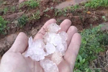 Chuva forte causa estragos em 14 municípios de SC e risco de temporais segue alto até sábado