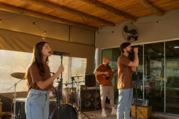 Movimento cristão reúne artistas durante festival gratuito em Criciúma