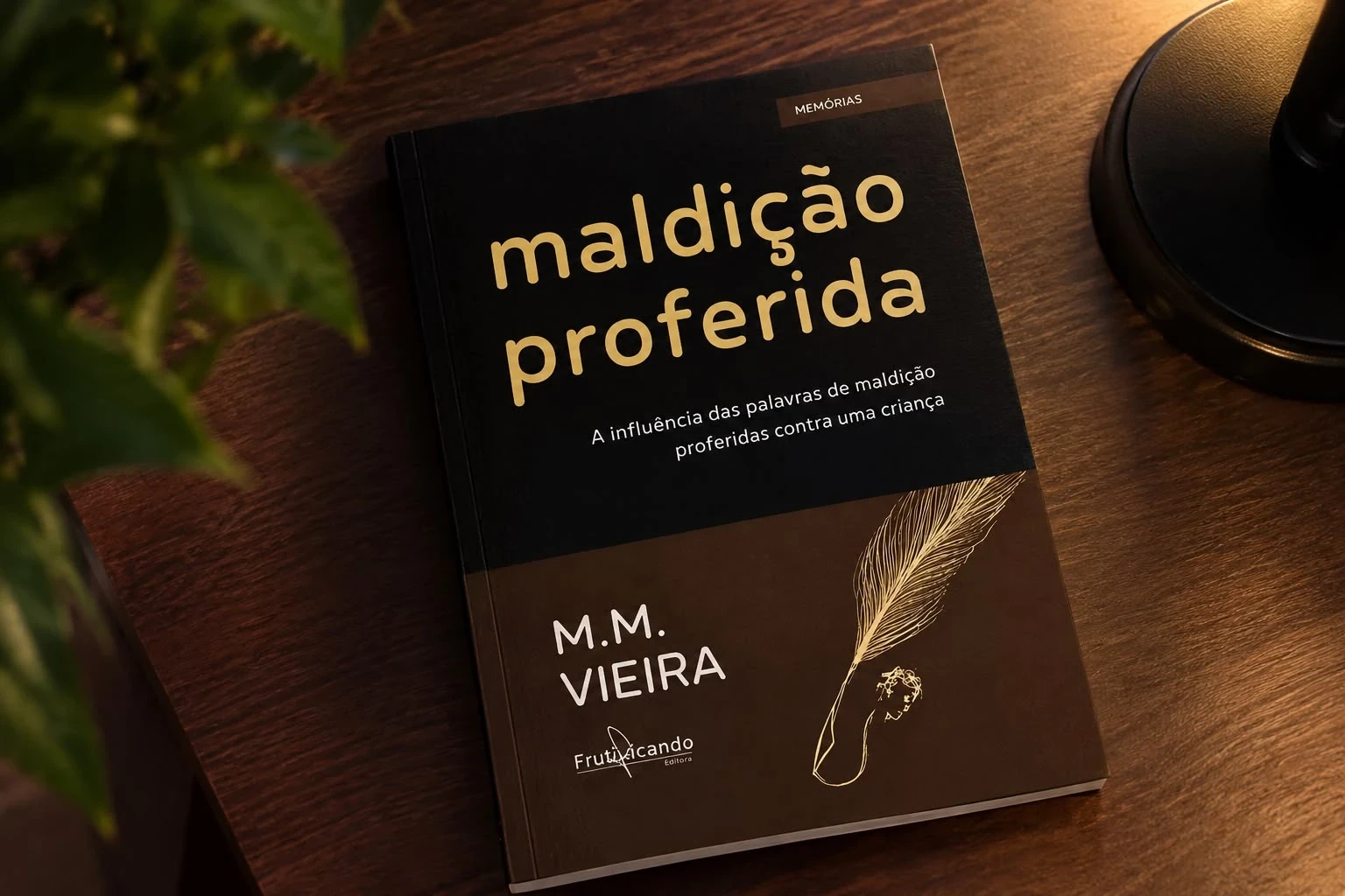 Criciumense lança livro sobre o poder das palavras com história de maldição entre mãe e filho