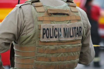 Casal é preso após levar filho morto à UPA de Criciúma e deixar outra criança trancada em carro