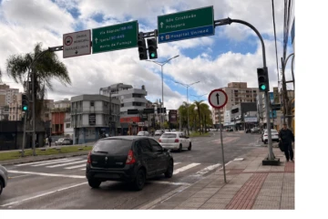 Sincronização dos semáforos da avenida Centenário será assunto na Câmara desta terça-feira