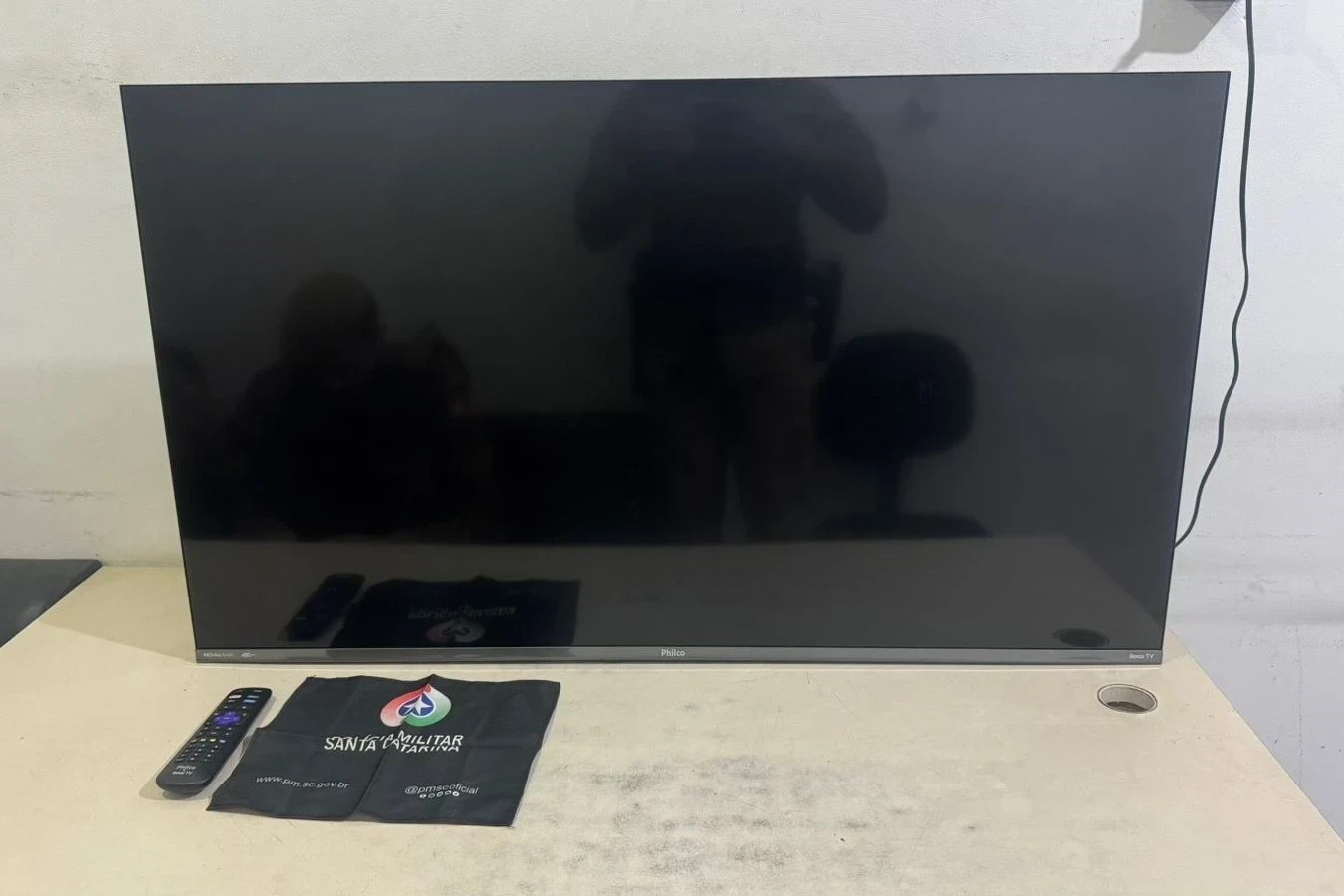 Homem com tornozeleira é preso após comprar televisão furtada por R$ 200 em Araranguá