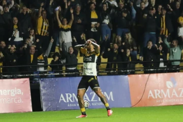 Ao vivo: Criciúma vence o Cuiabá e retoma liderança da Série B; veja a repercussão