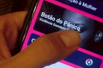 Mulher aciona botão de pânico e homem é preso em Araranguá