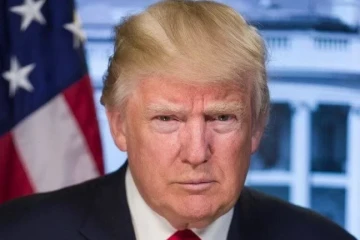 Juíza barra tentativa de Trump de limitar cidadania para filhos de imigrantes indocumentados