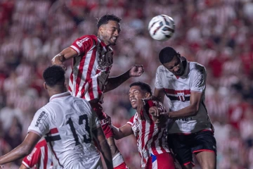 Rodada da Série B abre com derrota de time que luta contra o Z4
