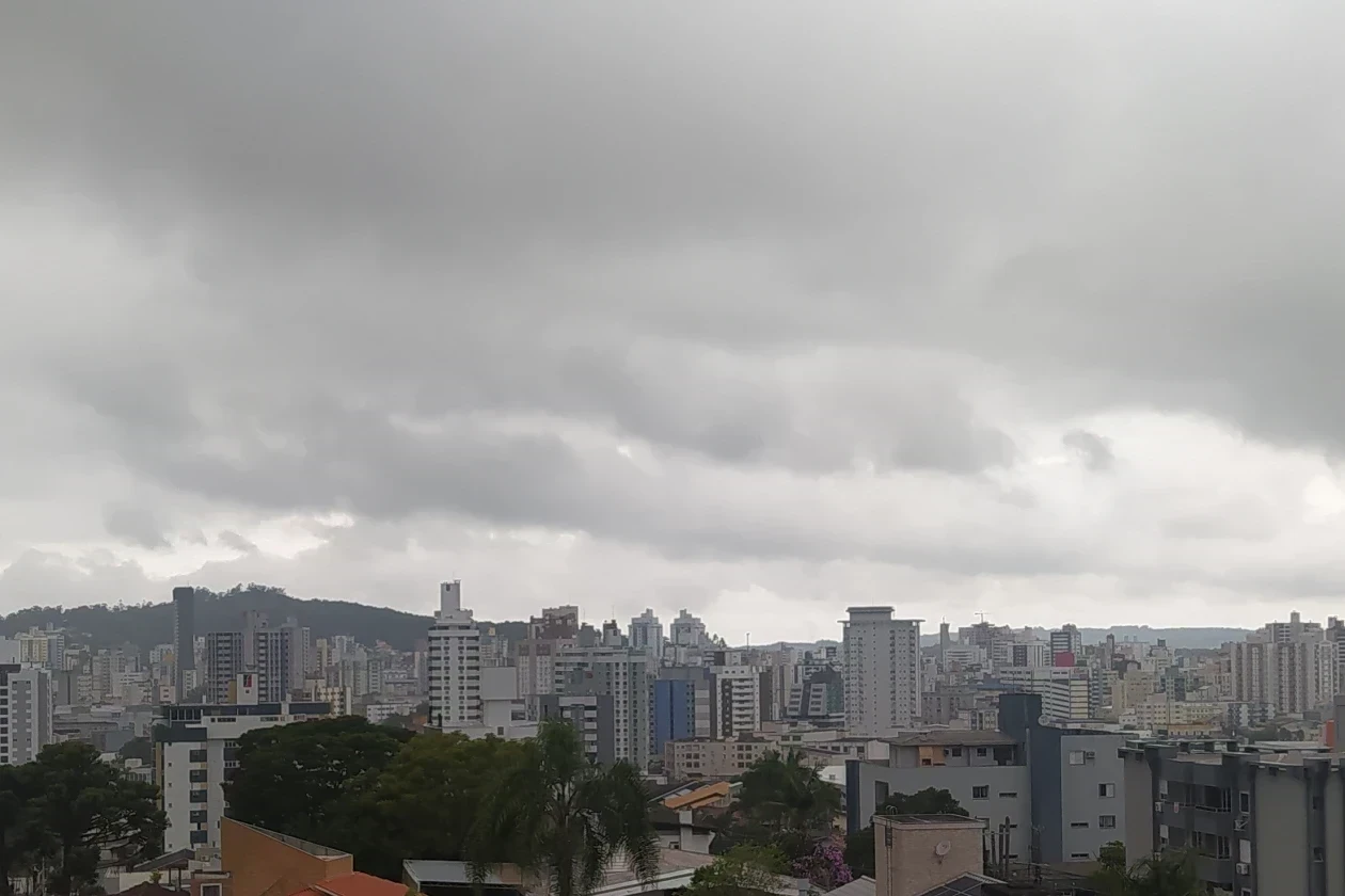 Primeiro fim de semana de setembro será nublado e frio em Criciúma