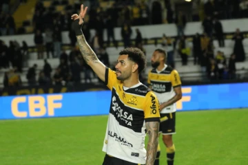Veja o gols e as fotos da vitória do Criciúma contra o Cuiabá