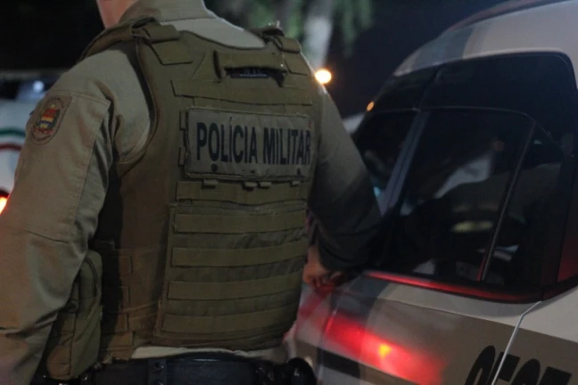 PM apreende mais de 500 pedras de crack e duas jovens são presas
