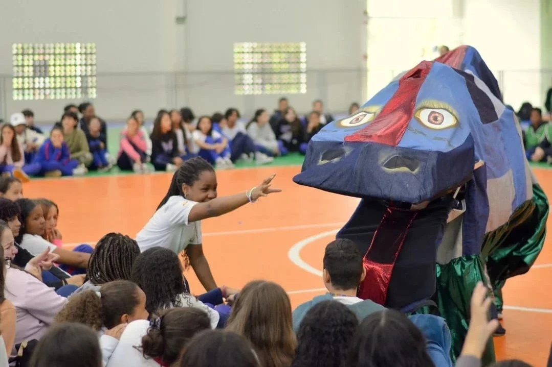 Cultura Mamoeira leva apresentações e rodas de conversa para praças de Criciúma