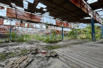 Demolição dos pavilhões da antiga Cecrisa aguarda leilão municipal