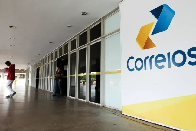 Correios inaugura primeiro Ponto de Coleta de Araranguá