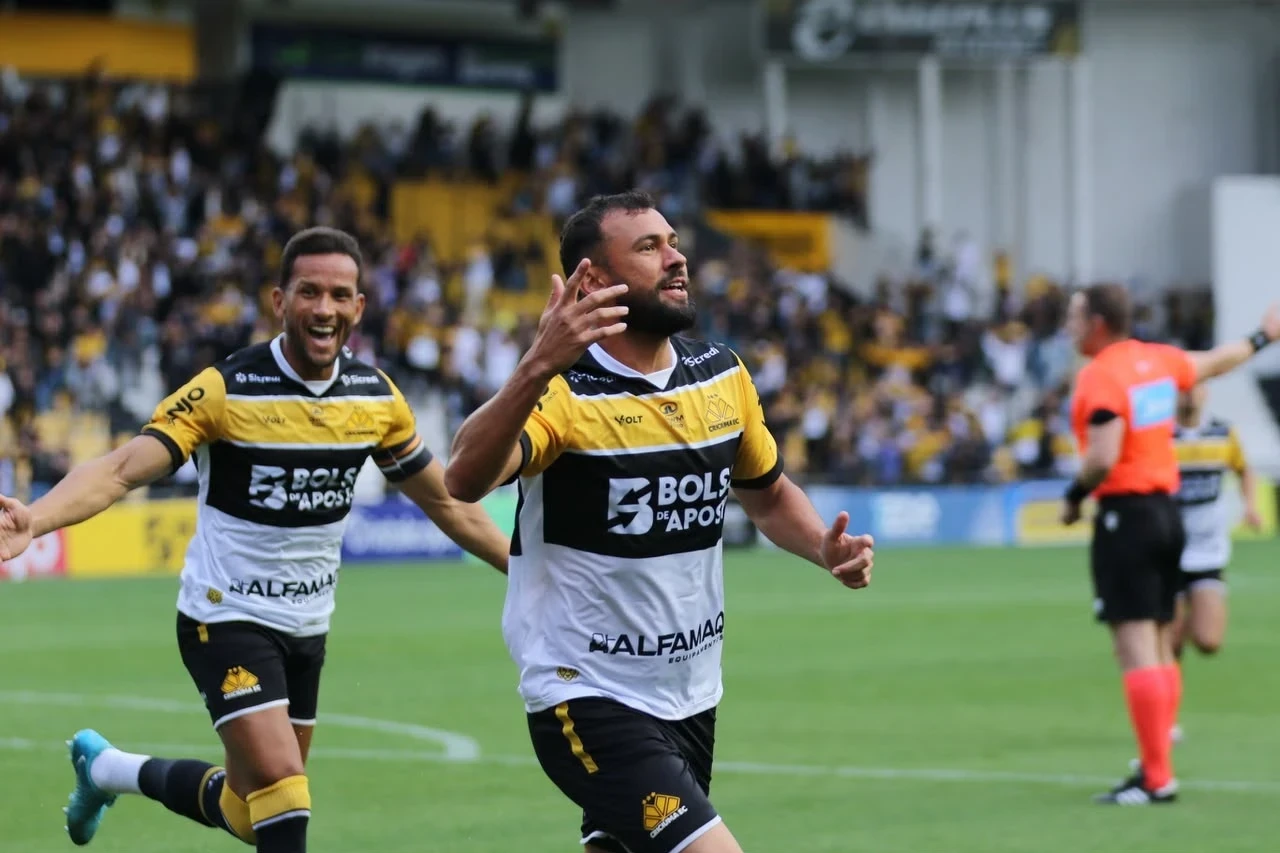 Castán lamenta derrota para o Juventude e projeta duelo diante do Atlético-GO: ‘Encarar como final'