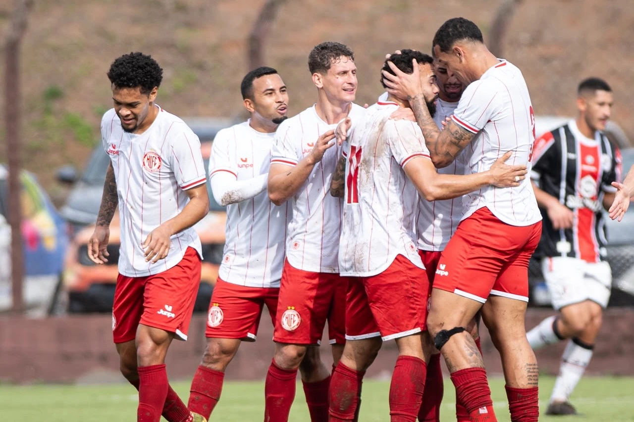 Hercílio Luz vence o Joinville fora de casa e encosta na liderança da Copa Santa Catarina