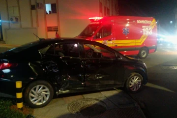 Mulheres são encaminhadas à UPA após colisão entre carros em Criciúma