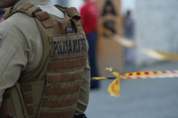 Homem é atingido por disparos de arma de fogo em Tubarão