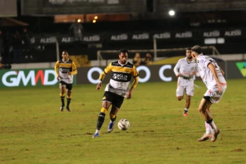 Operário-PR tem ampla vantagem contra o Criciúma no retrospecto entre os times
