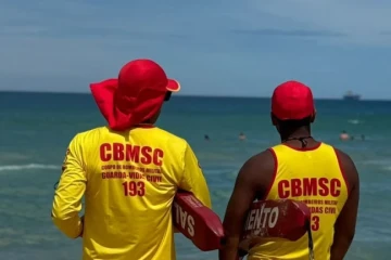 Quer ser guarda-vidas voluntário? Inscrições para curso estão abertas no Sul de SC