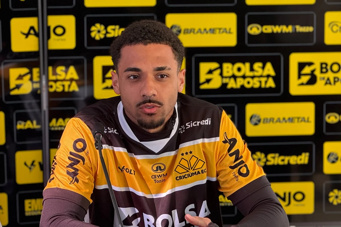 Versátil, Rômulo Júnior fala sobre posições que pode atuar no Tigre
