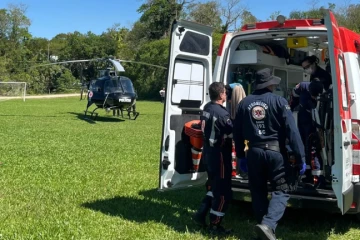 Idoso fica ferido após cair de quatro metros de altura em Treviso