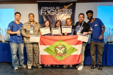 Estudantes do Senac Criciúma sobem ao pódio em competição nacional de foguetes