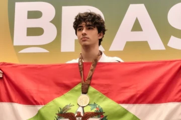 Atleta de Içara vai representar o Brasil no Mundial de Karatê