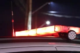 Dupla invade casa e agride morador em roubo à luz do dia