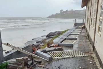 Defesa Civil confirma tsunami meteorológico no litoral Sul