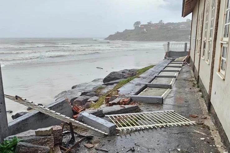 Defesa Civil confirma tsunami meteorológico no litoral Sul