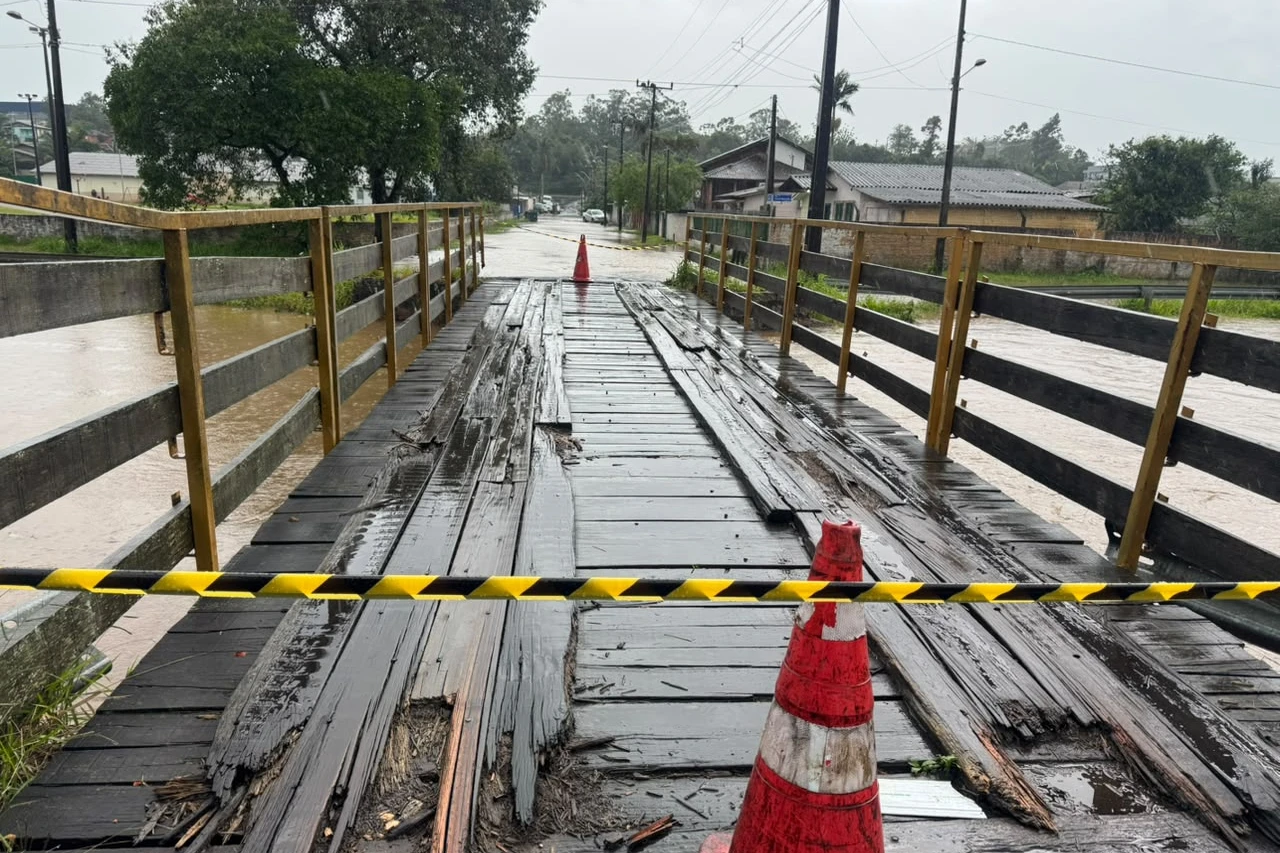 Prefeito de Criciúma revela que Defesa Civil recebeu trotes durante enchente